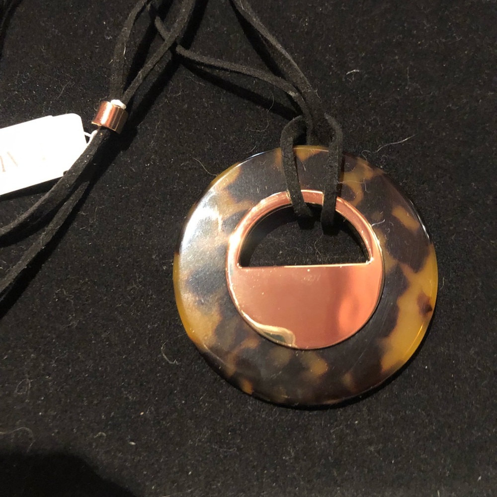 NWT gorgeous Ralph Lauren Tortoise Shell and Gold pendant with adj. black cord